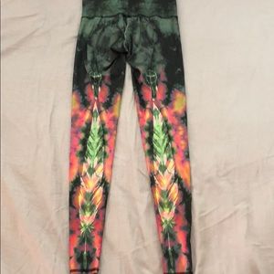 Teeki Hot Pant Green Eagle feather
